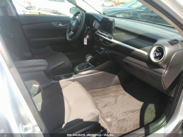 3KPF24ADXKE122081 KIA Forte Lxs