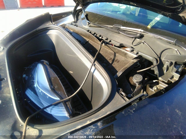 Tesla Model Y Long Range 2022 7SAYGDEEXNF435565 Image 11