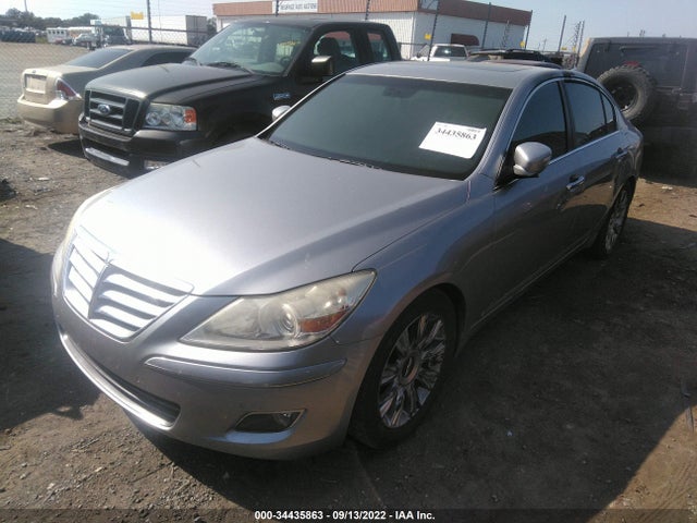 Hyundai Genesis 2009 KMHGC46E39U033477 Image 2