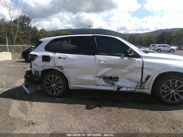 2022 BMW X5, VIN: 5UXCR6C04N9L76557