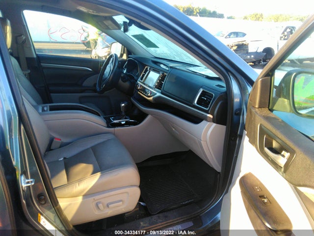 2017 Toyota Highlander, VIN: 5TDDGRFH5HS036029