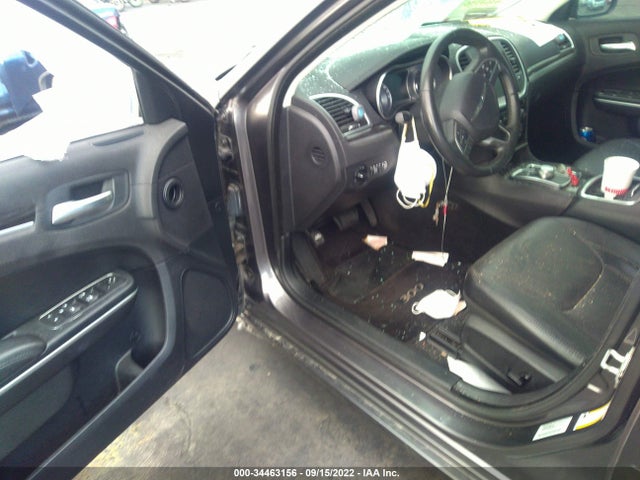 2015 Chrysler 300, VIN: 2C3CCAAG2FH814228