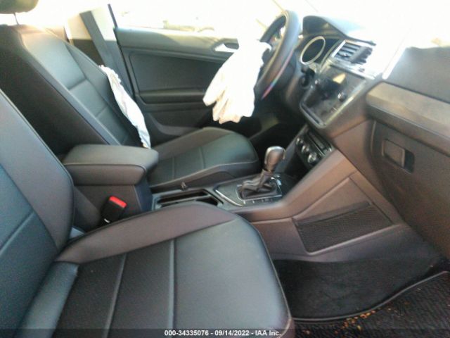 2021 VOLKSWAGEN TIGUAN 3VV3B7AX8MM050709 Photo 4