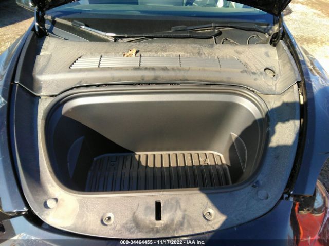 7SAYGDEE1NF440895 Tesla Model Y Long Range