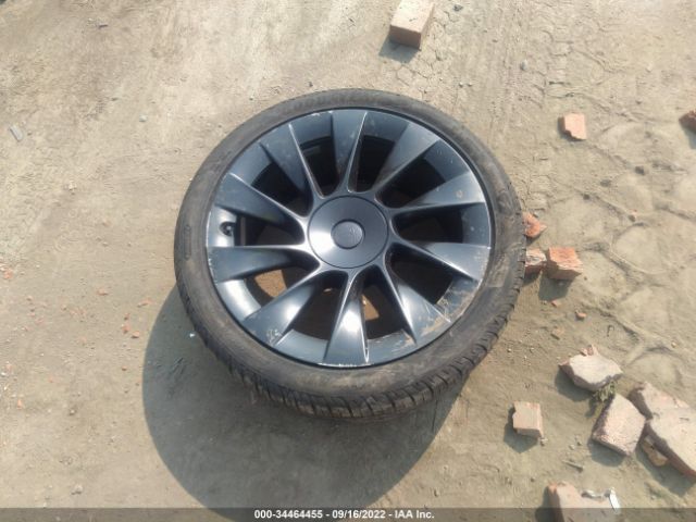7SAYGDEE1NF440895 Tesla Model Y Long Range