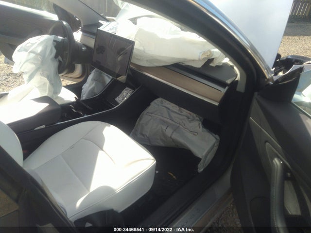 2018 Tesla 3, VIN: 5YJ3E1EA7JF048734