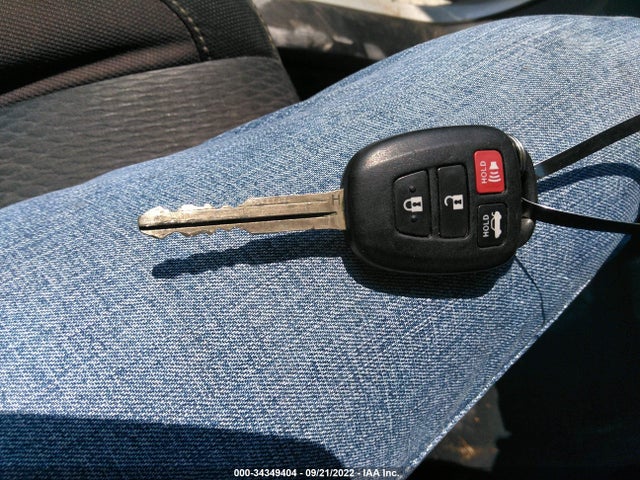 2019 Toyota Corolla, VIN: 5YFBURHE2KP864252
