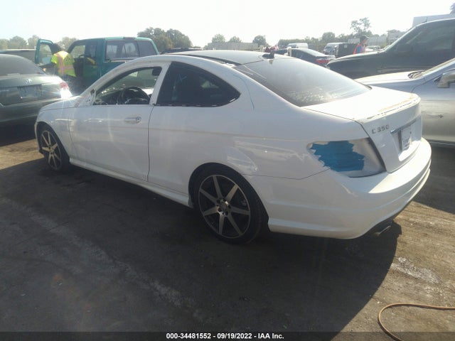 2015 Mercedes-Benz C-Class, VIN: WDDGJ5HB2FG351612