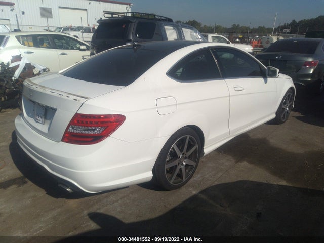 2015 Mercedes-Benz C-Class, VIN: WDDGJ5HB2FG351612