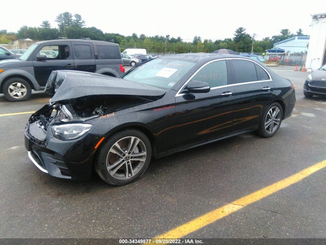 2022 Mercedes-Benz E-Class, VIN: W1KZF8EB8NB031156