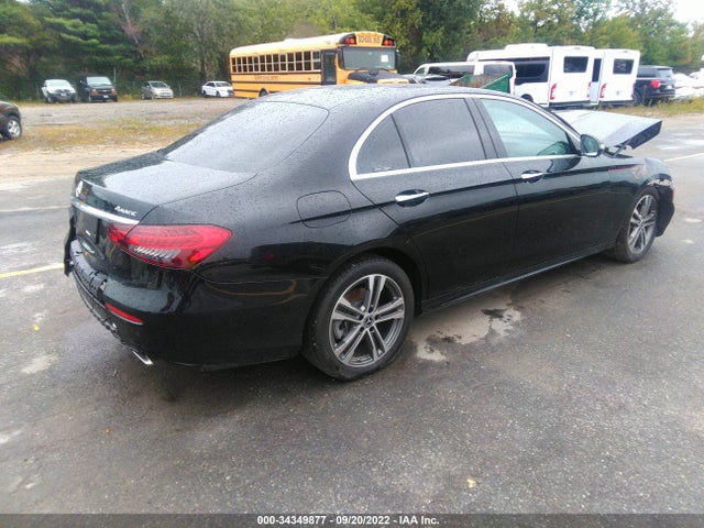 2022 Mercedes-Benz E-Class, VIN: W1KZF8EB8NB031156