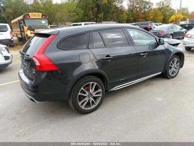 2015 Volvo V60, VIN: YV4612HK1F1001702
