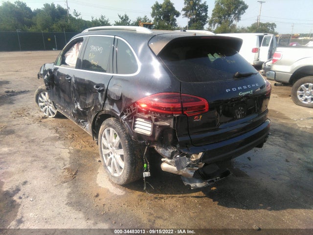 2016 Porsche Cayenne, VIN: WP1AE2A28GLA64750