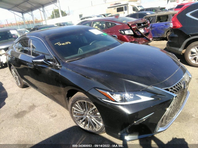 2022 Lexus ES, VIN: 58ADA1C12NU018013