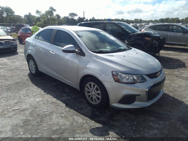2018 Chevrolet Sonic, VIN: 1G1JD5SH2J4136089