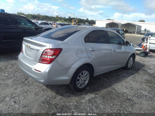 2018 Chevrolet Sonic, VIN: 1G1JD5SH2J4136089