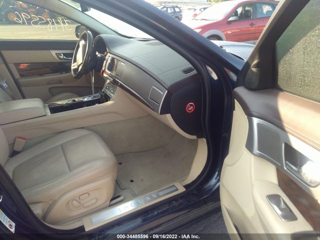 SAJWA0GB3BLS01344 Jaguar XF