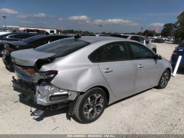 3KPF24AD7ME403564 KIA Forte Lxs