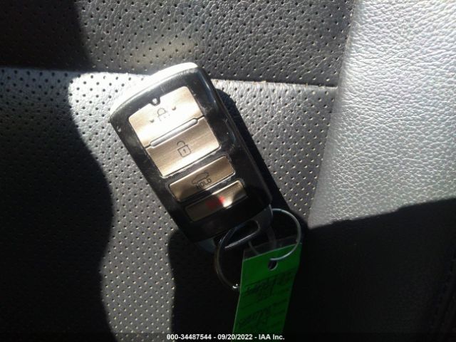 KNALN4D76G5215955 KIA Cadenza