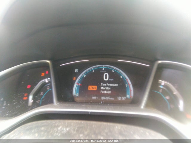 2017 Honda Civic, VIN: 2HGFC1F75HH640015