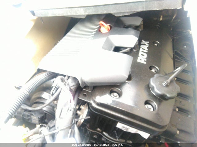 2021 SEADOO SEADOO VIN: YDV26042K021