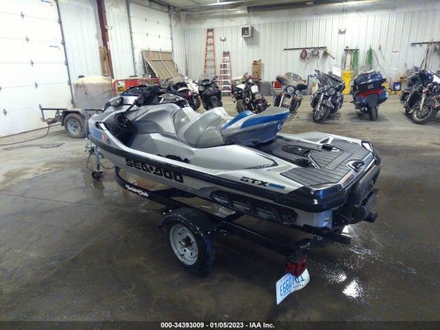 2021 SEADOO SEADOO VIN: YDV26042K021