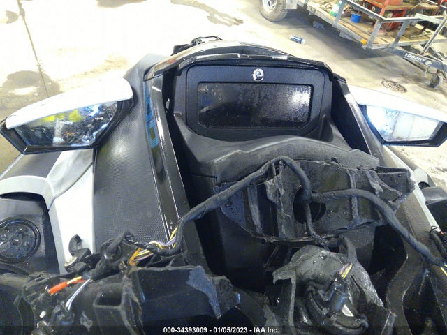2021 SEADOO SEADOO VIN: YDV26042K021