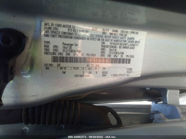 1FADP3K29FL329211 Ford FOCUS SE
