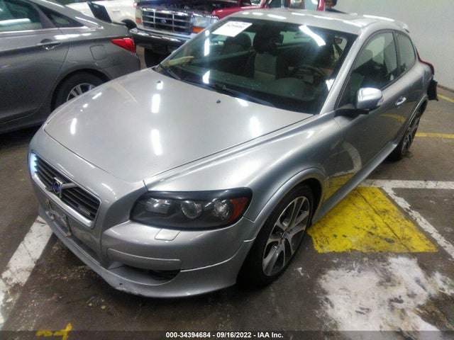 Volvo C30 2009 YV1MK672X92144835 Image 2