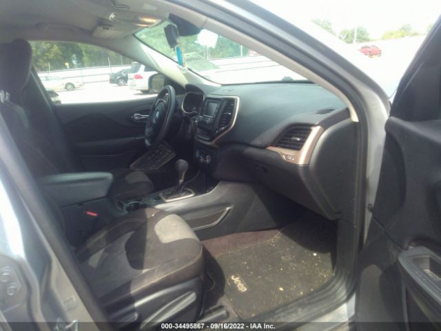 1C4PJLAB1GW207209 Jeep Cherokee Sport