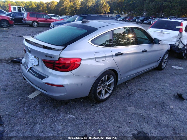 2018 BMW 3 Series, VIN: WBA8Z9C55JG828572