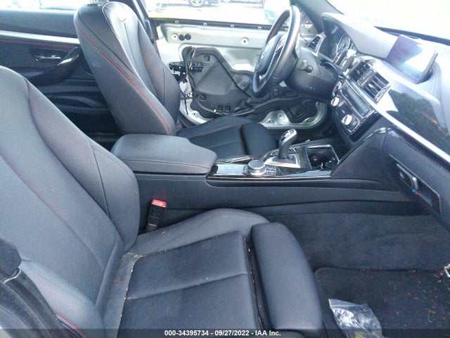 2018 BMW 3 Series, VIN: WBA8Z9C55JG828572
