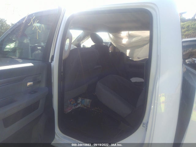 1C6RR7LT3KS727840 RAM 1500 Classic Big Horn