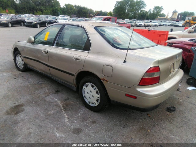 1995 HONDA ACCORD LX/EX VIN: 1HGCD553XSA068631