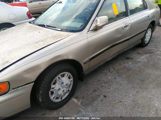 1995 HONDA ACCORD LX/EX VIN: 1HGCD553XSA068631