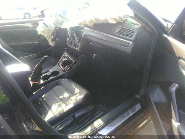 1VWDT7A36HC068367 Volkswagen Passat R-line W/comfort Pkg