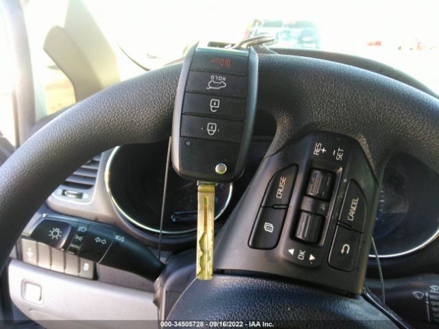 KNDMA5C10L6592372 KIA Sedona L