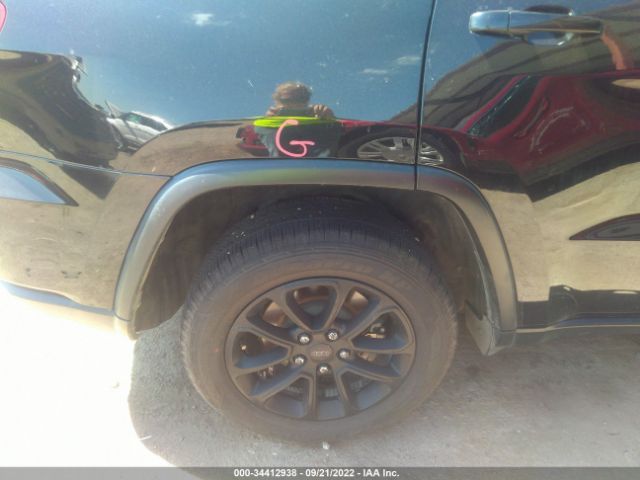 1C4RJEAG2FC166900 Jeep Grand Cherokee Laredo