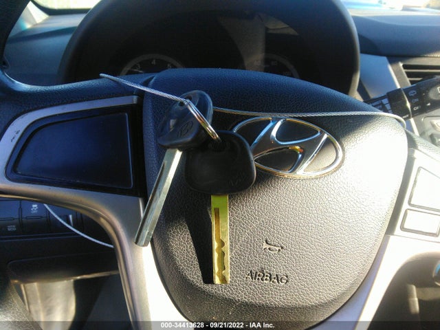 Hyundai ACCENT SE 2017 KMHCT5AE6HU345156 Image 11