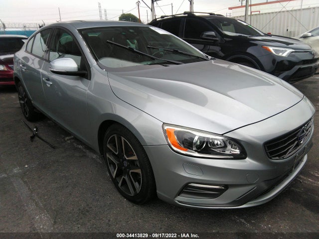 2017 Volvo S60, VIN: YV126MFL5H2421397