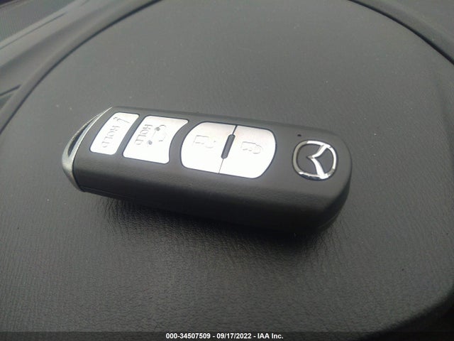 2018 Mazda 3, VIN: 3MZBN1V38JM197031