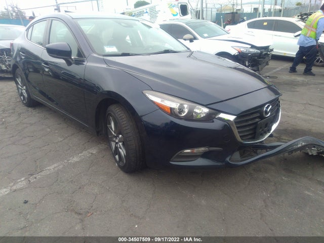 2018 Mazda 3, VIN: 3MZBN1V38JM197031
