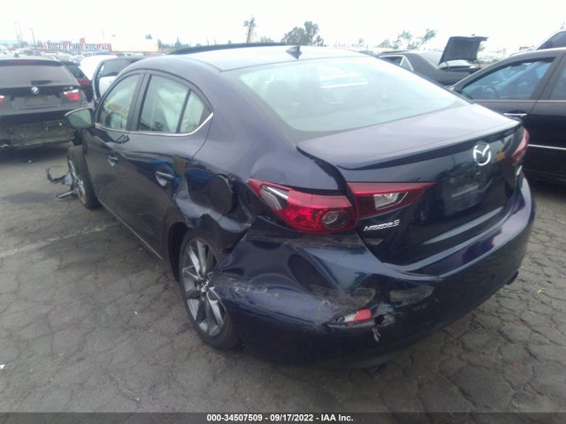 2018 Mazda 3, VIN: 3MZBN1V38JM197031