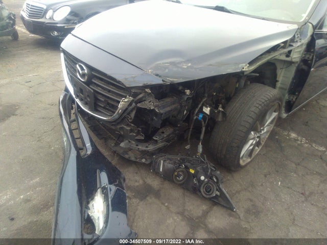 2018 Mazda 3, VIN: 3MZBN1V38JM197031