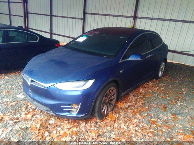 Tesla MODEL X 2018 5YJXCBE2XJF111394 Image 2