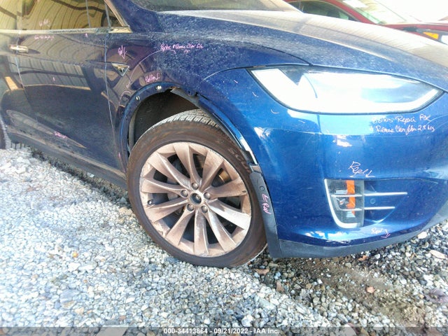 Tesla MODEL X 2018 5YJXCBE2XJF111394 Image 7