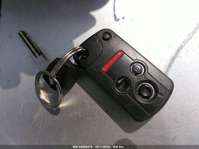 Acura RL 2006 JH4KB16546C008264 Image 3