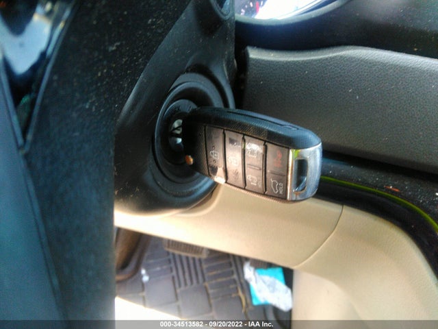 KIA SEDONA LX 2016 KNDMB5C18G6142326 Image 3