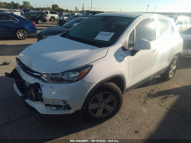 Chevrolet TRAX LS 2022 KL7CJKSM9NB538601 Image 2