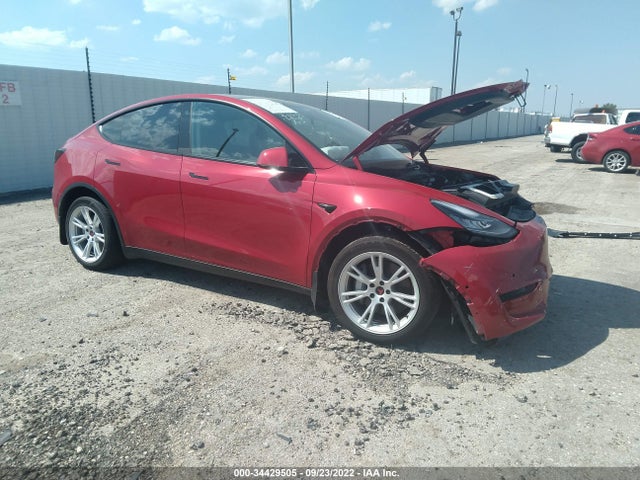 Tesla Model Y Long Range 2021 5YJYGDEEXMF293519 main image